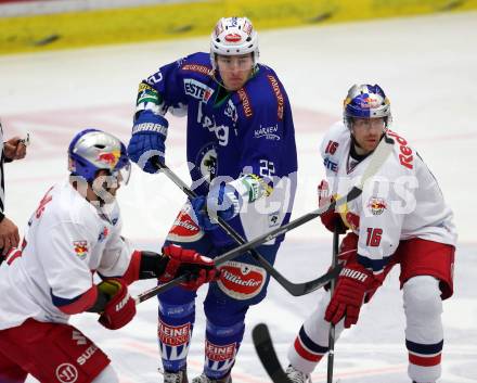 EBEL. Eishockey Bundesliga. EC VSV gegen EC Red Bull Salzburg. Adis Alagic,  (VSV), Ryan Duncan (Salzburg). Villach, am 9.1.2015.
Foto: Kuess 


---
pressefotos, pressefotografie, kuess, qs, qspictures, sport, bild, bilder, bilddatenbank