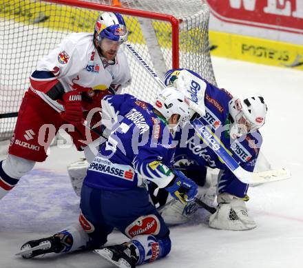 EBEL. Eishockey Bundesliga. EC VSV gegen EC Red Bull Salzburg. Gerhard Unterluggauer, Jean Philippe Lamoureux,  (VSV), Brett Sterling (Salzburg). Villach, am 9.1.2015.
Foto: Kuess 


---
pressefotos, pressefotografie, kuess, qs, qspictures, sport, bild, bilder, bilddatenbank