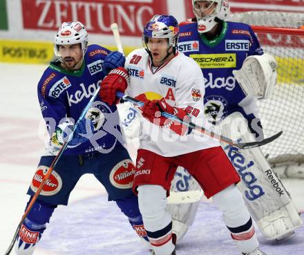 EBEL. Eishockey Bundesliga. EC VSV gegen EC Red Bull Salzburg. Klemen Pretnar, (VSV),  Daniel Welser (Salzburg). Villach, am 9.1.2015.
Foto: Kuess 


---
pressefotos, pressefotografie, kuess, qs, qspictures, sport, bild, bilder, bilddatenbank