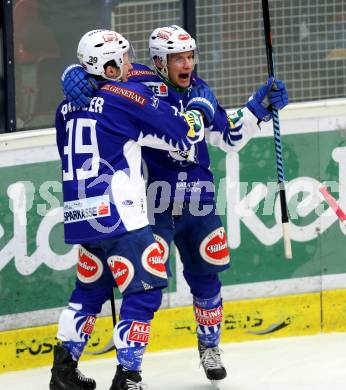 EBEL. Eishockey Bundesliga. EC VSV gegen EC Red Bull Salzburg.  Torjubel Nico Brunner, Patrick Platzer (VSV). Villach, am 9.1.2015.
Foto: Kuess 


---
pressefotos, pressefotografie, kuess, qs, qspictures, sport, bild, bilder, bilddatenbank