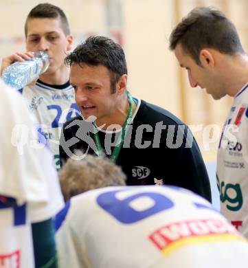 Handball Bundesliga. SC Ferlach gegen Hollabrunn. Trainer Dino Poje (Ferlach). Ferlach, am 10.1.2015.
Foto: Kuess
---
pressefotos, pressefotografie, kuess, qs, qspictures, sport, bild, bilder, bilddatenbank