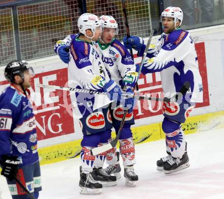 EBEL. Eishockey Bundesliga. EC VSV gegen SAPA Fehervar AV19. Torjubel Mark Santorelli, Marco Pewal, Cole Jarrett (VSV). Villach, am 11.1.2015.
Foto: Kuess 


---
pressefotos, pressefotografie, kuess, qs, qspictures, sport, bild, bilder, bilddatenbank