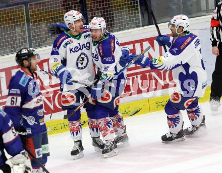 EBEL. Eishockey Bundesliga. EC VSV gegen SAPA Fehervar AV19. Torjubel Mark Santorelli, Marco Pewal, Cole Jarrett (VSV). Villach, am 11.1.2015.
Foto: Kuess 


---
pressefotos, pressefotografie, kuess, qs, qspictures, sport, bild, bilder, bilddatenbank