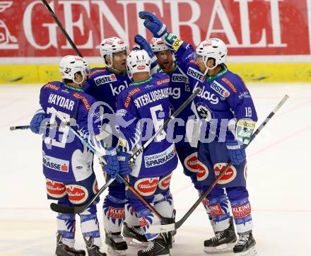 EBEL. Eishockey Bundesliga. EC VSV gegen KAC. Torjubel John Lammers Jason Krog, Gerhard Unterluggauer, Cole Jarrett, Darren Haydar (VSV). Villach, am 18.1.2015.
Foto: Kuess 


---
pressefotos, pressefotografie, kuess, qs, qspictures, sport, bild, bilder, bilddatenbank