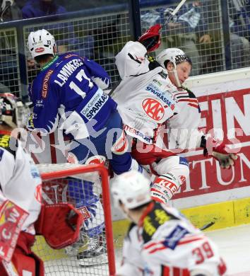 EBEL. Eishockey Bundesliga. EC VSV gegen KAC. John Lammers, (VSV), Kirk Furey  (KAC). Villach, am 18.1.2015.
Foto: Kuess 


---
pressefotos, pressefotografie, kuess, qs, qspictures, sport, bild, bilder, bilddatenbank