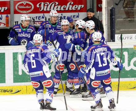 EBEL. Eishockey Bundesliga. EC VSV gegen KAC. Torjubel Cole Jarrett, Jason Krog, Gerhard Unterluggauer, John Lammers, Eric Hunter (VSV). Villach, am 18.1.2015.
Foto: Kuess 


---
pressefotos, pressefotografie, kuess, qs, qspictures, sport, bild, bilder, bilddatenbank