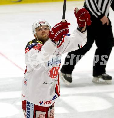 EBEL. Eishockey Bundesliga. EC VSV gegen KAC. Torjubel Thomas Poeck (KAC). Villach, am 18.1.2015.
Foto: Kuess 


---
pressefotos, pressefotografie, kuess, qs, qspictures, sport, bild, bilder, bilddatenbank