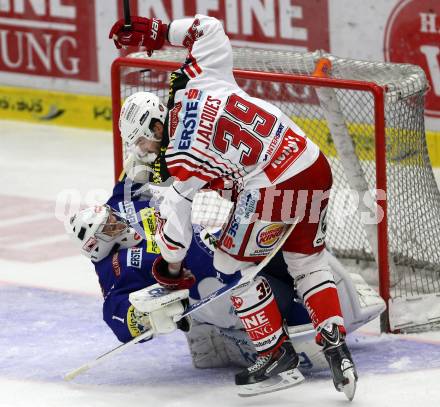 EBEL. Eishockey Bundesliga. EC VSV gegen KAC. Jean Philippe Lamoureux,  (VSV), Jean Francois Jacques (KAC). Villach, am 18.1.2015.
Foto: Kuess 


---
pressefotos, pressefotografie, kuess, qs, qspictures, sport, bild, bilder, bilddatenbank