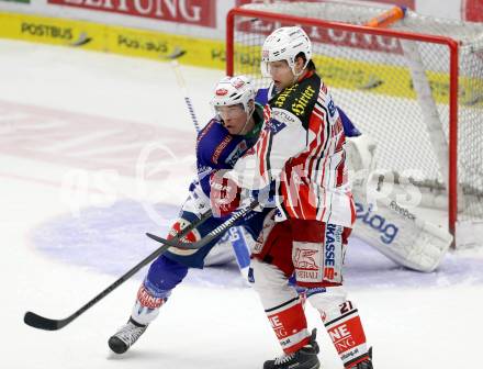 EBEL. Eishockey Bundesliga. EC VSV gegen KAC. Geoff Waugh,  (VSV), Thomas Hundertpfund (KAC). Villach, am 18.1.2015.
Foto: Kuess 


---
pressefotos, pressefotografie, kuess, qs, qspictures, sport, bild, bilder, bilddatenbank