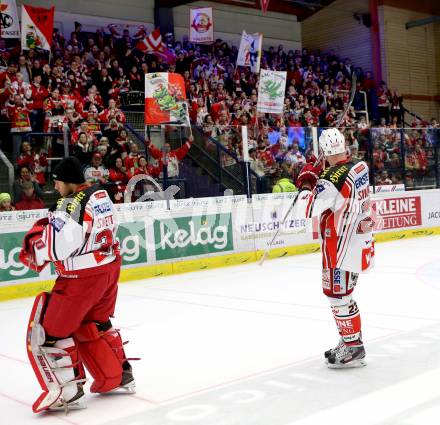 EBEL. Eishockey Bundesliga. EC VSV gegen KAC.  Rene SWETTE, Mike Siklenka, Fans (KAC). Villach, am 18.1.2015.
Foto: Kuess 


---
pressefotos, pressefotografie, kuess, qs, qspictures, sport, bild, bilder, bilddatenbank