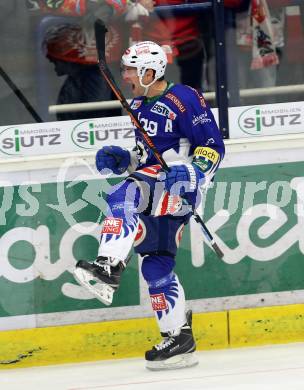 EBEL. Eishockey Bundesliga. EC VSV gegen KAC. Torjubel Cole Jarrett (VSV). Villach, am 18.1.2015.
Foto: Kuess 


---
pressefotos, pressefotografie, kuess, qs, qspictures, sport, bild, bilder, bilddatenbank