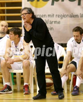 Basketball 2.Bundesliga 2014/15 Grunddurchgang 15.Runde. Radenthein Garnets gegen Mattersburg Rocks. Trainer Miran Cilensek (Radenthein).. Radenthein, 18.1.2015.
Foto: Kuess
---
pressefotos, pressefotografie, kuess, qs, qspictures, sport, bild, bilder, bilddatenbank