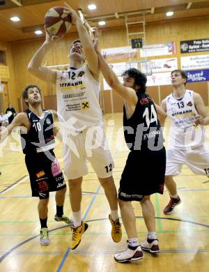 Basketball 2.Bundesliga 2014/15 Grunddurchgang 15.Runde. Radenthein Garnets gegen Mattersburg Rocks. Luka Zavrsnik,  (Radenthein), Michael Mach (Mattersburg). Radenthein, 18.1.2015.
Foto: Kuess
---
pressefotos, pressefotografie, kuess, qs, qspictures, sport, bild, bilder, bilddatenbank