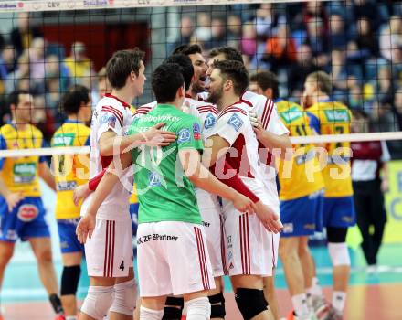 Volleyball. Champions League. SK Posojilnica Aich/Dob gegen VfB Friedrichshafen.  Jubel (Friedrichshafen). Klagenfurt, 21.1.2015.
Foto: Kuess
---
pressefotos, pressefotografie, kuess, qs, qspictures, sport, bild, bilder, bilddatenbank