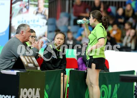 Tischtennis. Champions League. TTC Carinthia Winds Villach gegen TMK TAGMT (RUS). Amelie Solja, Werner Feuerabend, (TTC Villacher). Klagenfurt, am 21.1.2015.
Foto: Kuess
---
pressefotos, pressefotografie, kuess, qs, qspictures, sport, bild, bilder, bilddatenbank