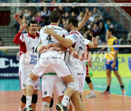 Volleyball. Champions League. SK Posojilnica Aich/Dob gegen VfB Friedrichshafen.  Jubel (Friedrichshafen). Klagenfurt, 21.1.2015.
Foto: Kuess
---
pressefotos, pressefotografie, kuess, qs, qspictures, sport, bild, bilder, bilddatenbank