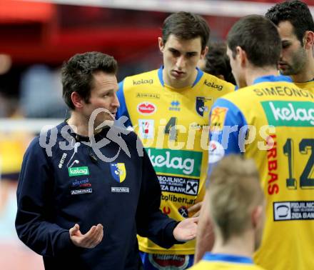 Volleyball. Champions League. SK Posojilnica Aich/Dob gegen VfB Friedrichshafen. Trainer Luka Slabe (Aich/Dob). Klagenfurt, 21.1.2015.
Foto: Kuess
---
pressefotos, pressefotografie, kuess, qs, qspictures, sport, bild, bilder, bilddatenbank