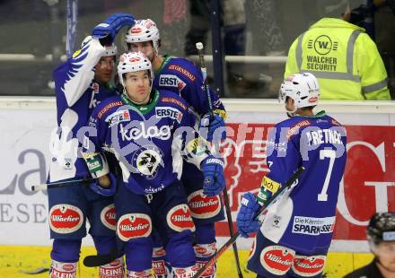 EBEL. Eishockey Bundesliga. EC VSV gegen EHC Liwest Black Wings Linz.  Torjubel Brock McBride,John Lammers, Mario Altmann, Klemen Pretnar (VSV). Villach, am 22.1.2015.
Foto: Kuess 


---
pressefotos, pressefotografie, kuess, qs, qspictures, sport, bild, bilder, bilddatenbank