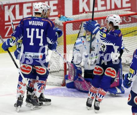 EBEL. Eishockey Bundesliga. EC VSV gegen EHC Liwest Black Wings Linz.  Torjubel Brock McBride, Geoff Waugh (VSV). Villach, am 22.1.2015.
Foto: Kuess 


---
pressefotos, pressefotografie, kuess, qs, qspictures, sport, bild, bilder, bilddatenbank