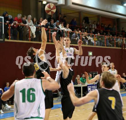 Basketball 2.Bundesliga 2014/15 Grunddurchgang 16.Runde. KOS Celovec gegen Woerthersee Piraten. Ales Primc, (KOS Celovec), Selmir Husanovic  (Woerthersee Piraten). Klagenfurt, 24.1.2015.
Foto: Kuess
---
pressefotos, pressefotografie, kuess, qs, qspictures, sport, bild, bilder, bilddatenbank