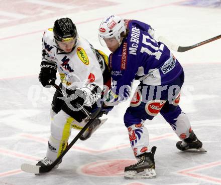 EBEL. Eishockey Bundesliga. EC VSV gegen Dornbirner Eishockey Club.  Brock McBride,  (VSV),  Andrew Bombach (Dornbirn). Villach, am 25.1.2015.
Foto: Kuess 


---
pressefotos, pressefotografie, kuess, qs, qspictures, sport, bild, bilder, bilddatenbank