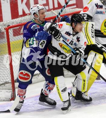 EBEL. Eishockey Bundesliga. EC VSV gegen Dornbirner Eishockey Club.  Patrick Platzer,  (VSV), Andy Sertich, (Dornbirn). Villach, am 25.1.2015.
Foto: Kuess 


---
pressefotos, pressefotografie, kuess, qs, qspictures, sport, bild, bilder, bilddatenbank