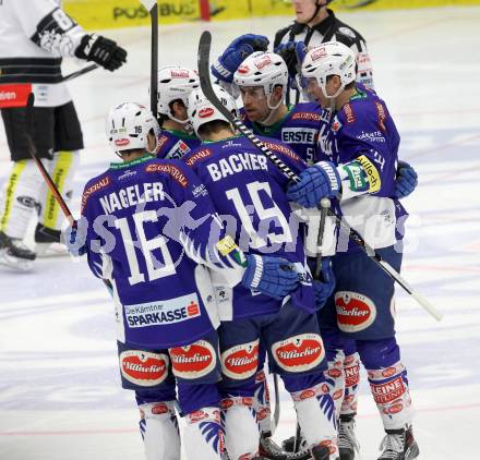 EBEL. Eishockey Bundesliga. EC VSV gegen Dornbirner Eishockey Club.  Torjubel (VSV). Villach, am 25.1.2015.
Foto: Kuess 


---
pressefotos, pressefotografie, kuess, qs, qspictures, sport, bild, bilder, bilddatenbank