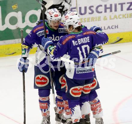 EBEL. Eishockey Bundesliga. EC VSV gegen Dornbirner Eishockey Club.  Torjubel Marco Pewal, Brock McBride, Stefan Bacher (VSV). Villach, am 25.1.2015.
Foto: Kuess 


---
pressefotos, pressefotografie, kuess, qs, qspictures, sport, bild, bilder, bilddatenbank