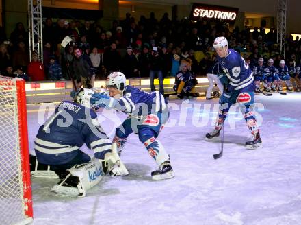 EBEL. Eishockey Bundesliga. Showtraining VSV. Thomas Hoeneckl, Patrick Platzer, Adis Alagic. Villach, am 6.2.2015.
Foto: Kuess
---
pressefotos, pressefotografie, kuess, qs, qspictures, sport, bild, bilder, bilddatenbank