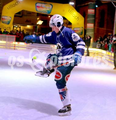 EBEL. Eishockey Bundesliga. Showtraining VSV. Daniel Nageler. Villach, am 6.2.2015.
Foto: Kuess
---
pressefotos, pressefotografie, kuess, qs, qspictures, sport, bild, bilder, bilddatenbank