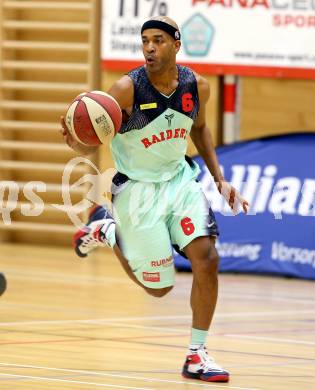 Basketball 2.Bundesliga 2014/15 Grunddurchgang 18.Runde. Villach Raiders gegen St. Poelten Dragons. Marrkus Gregory Carr (Villach). Klagenfurt, 7.2.2015.
Foto: Kuess
---
pressefotos, pressefotografie, kuess, qs, qspictures, sport, bild, bilder, bilddatenbank