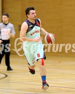 Basketball 2.Bundesliga 2014/15 Grunddurchgang 18.Runde. Villach Raiders gegen St. Poelten Dragons. Stefan Adami (Villach). Klagenfurt, 7.2.2015.
Foto: Kuess
---
pressefotos, pressefotografie, kuess, qs, qspictures, sport, bild, bilder, bilddatenbank