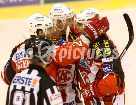 EBEL. Eishockey Bundesliga. KAC gegen HC TWK Innsbruck. Torjubel Kim Stroemberg, Manuel Geier, Luke Pither (KAC). Klagenfurt, am 10.2.2015.
Foto: Kuess 

---
pressefotos, pressefotografie, kuess, qs, qspictures, sport, bild, bilder, bilddatenbank