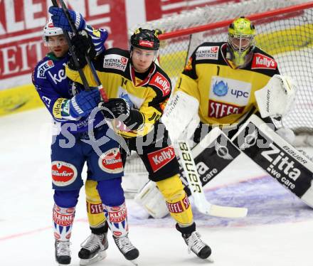 EBEL. Eishockey Bundesliga. EC VSV gegen UPC Vienna Capitals. John Lammers, (VSV), Patrick Peter, Matthew Zaba  (Caps). Villach, am 10.2.2015.
Foto: Kuess 


---
pressefotos, pressefotografie, kuess, qs, qspictures, sport, bild, bilder, bilddatenbank