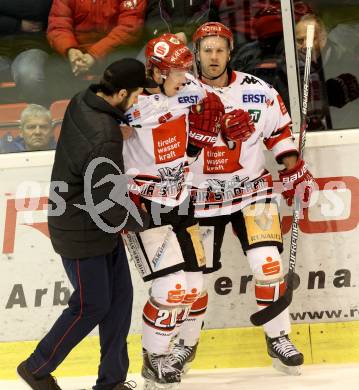 EBEL. Eishockey Bundesliga. KAC gegen HC TWK Innsbruck. Marcus Olsson verletzt (Innsbruck). Klagenfurt, am 10.2.2015.
Foto: Kuess 

---
pressefotos, pressefotografie, kuess, qs, qspictures, sport, bild, bilder, bilddatenbank