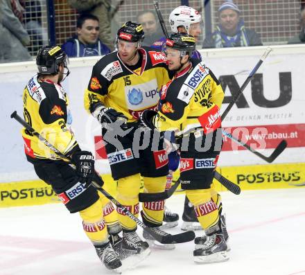 EBEL. Eishockey Bundesliga. EC VSV gegen UPC Vienna Capitals.  Torjubel Danny Bois, Dustin Sylvester, Andreas Noedl  (Caps). Villach, am 10.2.2015.
Foto: Kuess 


---
pressefotos, pressefotografie, kuess, qs, qspictures, sport, bild, bilder, bilddatenbank