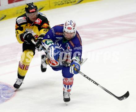 EBEL. Eishockey Bundesliga. EC VSV gegen UPC Vienna Capitals. Gerhard Unterluggauer,  (VSV), Kenny Magowan (Caps). Villach, am 10.2.2015.
Foto: Kuess 


---
pressefotos, pressefotografie, kuess, qs, qspictures, sport, bild, bilder, bilddatenbank