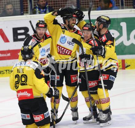 EBEL. Eishockey Bundesliga. EC VSV gegen UPC Vienna Capitals.  Torjubel Philippe Lakos, Dustin Sylvester, Danny Bois, Jamie Fraser, Andreas Noedl  (Caps). Villach, am 10.2.2015.
Foto: Kuess 


---
pressefotos, pressefotografie, kuess, qs, qspictures, sport, bild, bilder, bilddatenbank