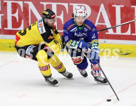 EBEL. Eishockey Bundesliga. EC VSV gegen UPC Vienna Capitals. Brock McBride, (VSV), Danny Bois  (Caps). Villach, am 10.2.2015.
Foto: Kuess 


---
pressefotos, pressefotografie, kuess, qs, qspictures, sport, bild, bilder, bilddatenbank