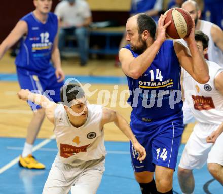 Basketball 2.Bundesliga 2014/15 Grunddurchgang 19.Runde. Woerthersee Piraten gegen Radenthein Garnets. Martin Breithuber,  (Piraten), Vjeran Soldo (Radenthein). Klagenfurt, 14.2.2015.
Foto: Kuess
---
pressefotos, pressefotografie, kuess, qs, qspictures, sport, bild, bilder, bilddatenbank