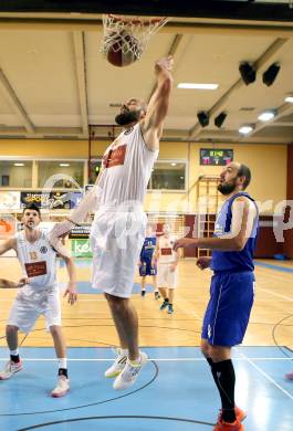 Basketball 2.Bundesliga 2014/15 Grunddurchgang 19.Runde. Woerthersee Piraten gegen Radenthein Garnets. Joachim Buggelsheim, (Piraten), Vjeran Soldo (Radenthein). Klagenfurt, 14.2.2015.
Foto: Kuess
---
pressefotos, pressefotografie, kuess, qs, qspictures, sport, bild, bilder, bilddatenbank