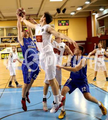 Basketball 2.Bundesliga 2014/15 Grunddurchgang 19.Runde. Woerthersee Piraten gegen Radenthein Garnets. Christof Gspandl,  (Piraten), Martin Steiner (Radenthein). Klagenfurt, 14.2.2015.
Foto: Kuess
---
pressefotos, pressefotografie, kuess, qs, qspictures, sport, bild, bilder, bilddatenbank