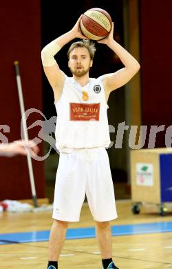 Basketball 2.Bundesliga 2014/15 Grunddurchgang 19.Runde. Woerthersee Piraten gegen Radenthein Garnets.  Sebastian Huber (Piraten). Klagenfurt, 14.2.2015.
Foto: Kuess
---
pressefotos, pressefotografie, kuess, qs, qspictures, sport, bild, bilder, bilddatenbank