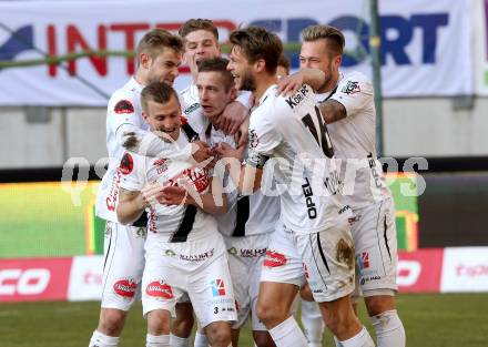 Fussball Bundesliga. RZ Pellets WAC gegen FK Austria Wien. Torjubel Peter Zulj, Manuel Kerhe, Michael Berger, Boris Huettenbrenner, Tadej Trdina, Manuel Weber (WAC). Klagenfiurt, am 15.2.2015.
Foto: Kuess

---
pressefotos, pressefotografie, kuess, qs, qspictures, sport, bild, bilder, bilddatenbank