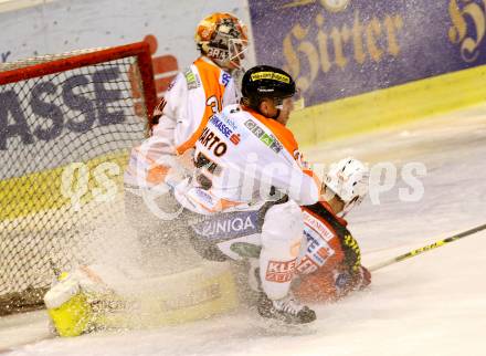 EBEL. Eishockey Bundesliga. KAC gegen Moser Medical Graz 99ers.  Oliver Setzinger, (KAC), Jake Marto, Danny Sabourin  (Graz). Klagenfurt, am 15.2.2015.
Foto: Kuess 

---
pressefotos, pressefotografie, kuess, qs, qspictures, sport, bild, bilder, bilddatenbank