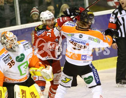 EBEL. Eishockey Bundesliga. KAC gegen Moser Medical Graz 99ers. Jean Francois Jacques,  (KAC), Stefan Lassen  (Graz). Klagenfurt, am 15.2.2015.
Foto: Kuess 

---
pressefotos, pressefotografie, kuess, qs, qspictures, sport, bild, bilder, bilddatenbank