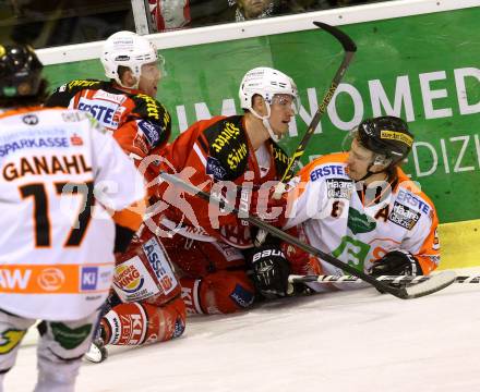 EBEL. Eishockey Bundesliga. KAC gegen Moser Medical Graz 99ers. Oliver Setzinger,  (KAC), Stefan Lassen (Graz). Klagenfurt, am 15.2.2015.
Foto: Kuess 

---
pressefotos, pressefotografie, kuess, qs, qspictures, sport, bild, bilder, bilddatenbank