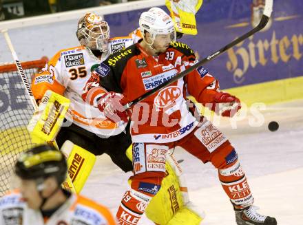 EBEL. Eishockey Bundesliga. KAC gegen Moser Medical Graz 99ers. Jean Francois Jacques,  (KAC), Danny Sabourin (Graz). Klagenfurt, am 15.2.2015.
Foto: Kuess 

---
pressefotos, pressefotografie, kuess, qs, qspictures, sport, bild, bilder, bilddatenbank