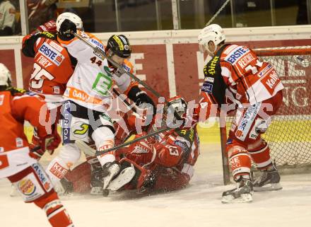 EBEL. Eishockey Bundesliga. KAC gegen Moser Medical Graz 99ers. Pekka Tuokkola, Kirk Furey,  (KAC), Olivier Latendresse (Graz). Klagenfurt, am 15.2.2015.
Foto: Kuess 

---
pressefotos, pressefotografie, kuess, qs, qspictures, sport, bild, bilder, bilddatenbank