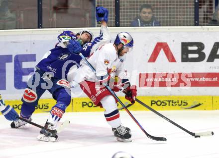 EBEL. Eishockey Bundesliga. EC VSV gegen EC Red Bull Salzburg. Mario Altmann (VSV), Brett Sterling (Salzburg). Villach, am 17.2.2015.
Foto: Kuess
---
pressefotos, pressefotografie, kuess, qs, qspictures, sport, bild, bilder, bilddatenbank